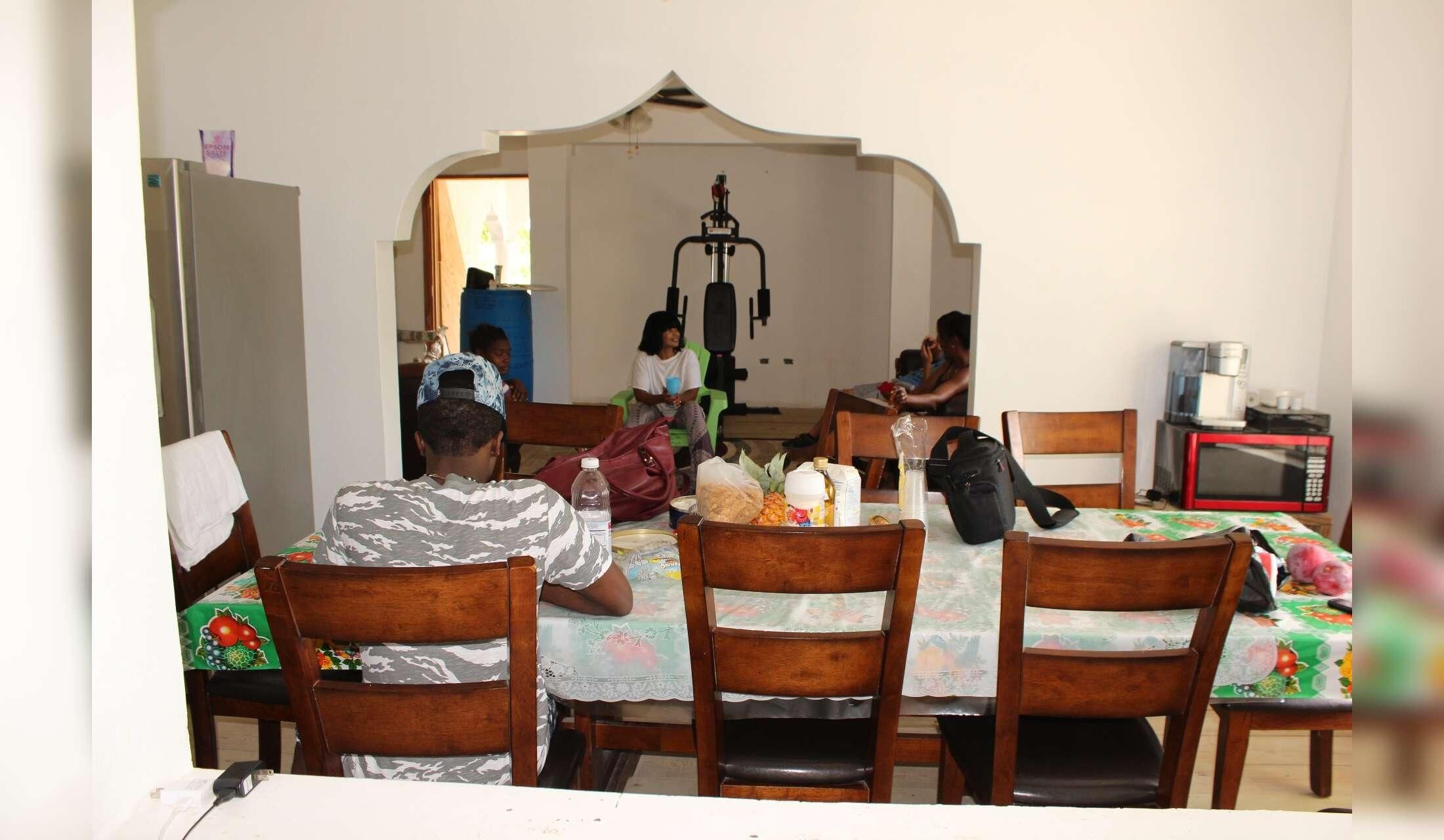 Mansion on the water near Negril Jamaica - Image 3