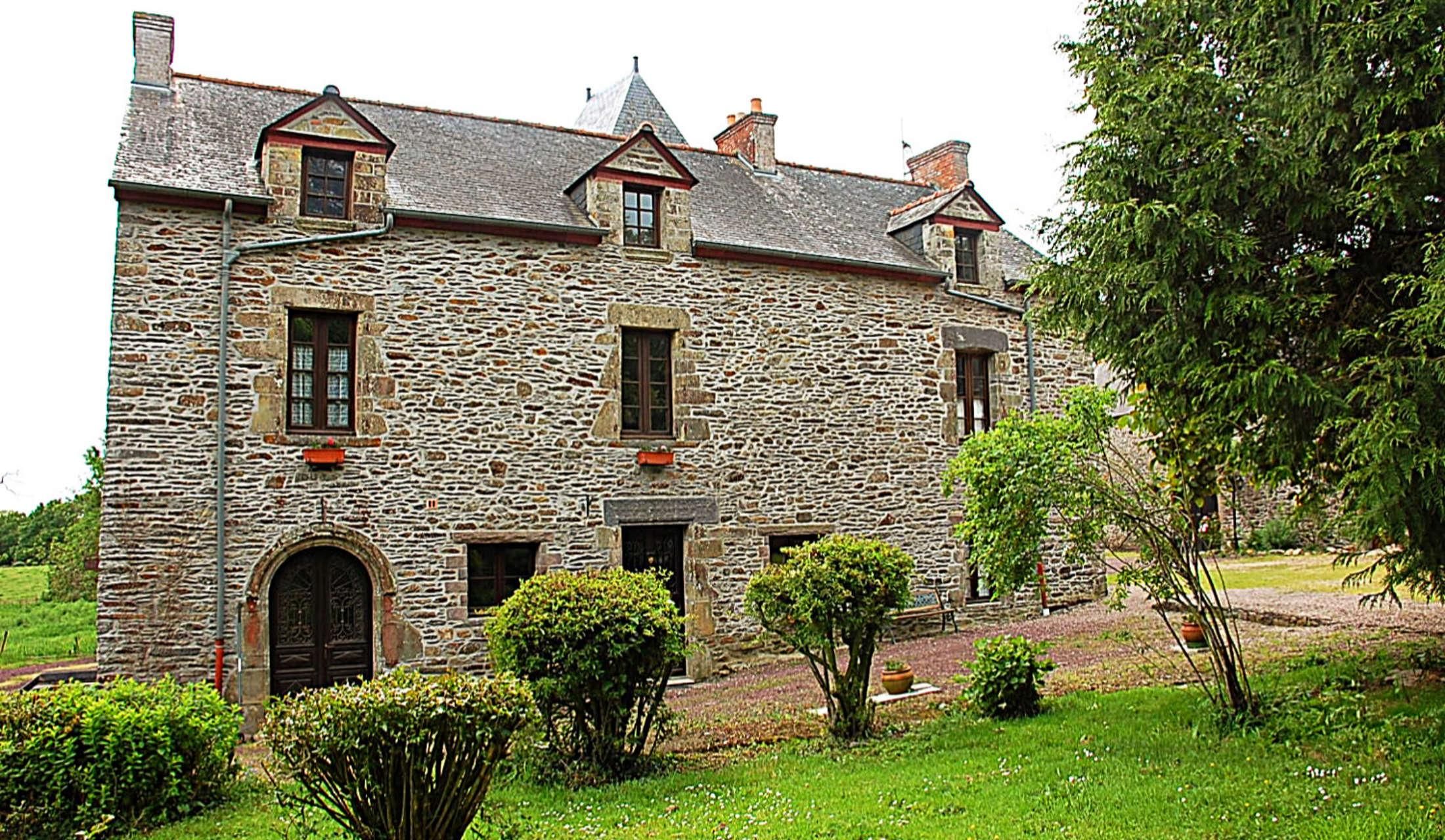 Mature Married Couples or 2 Friends Needed at a Gorgeous Estate in Brittany, France anytime May 15, 2026 to June 15 and July 23 through November 30, 2026 for a 4-week commitment - Image 8