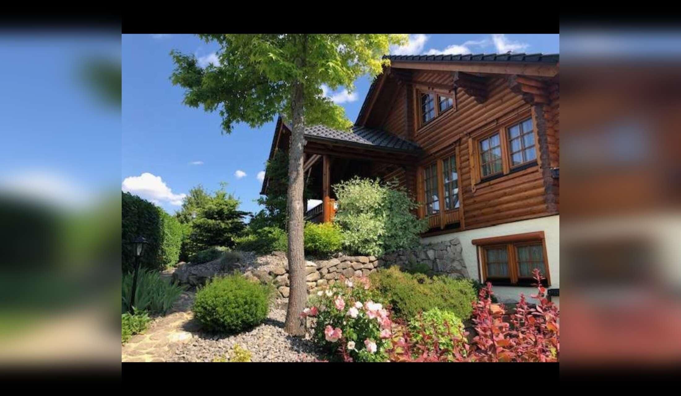 Experienced Pet & House Sitter Wanted - Germany
