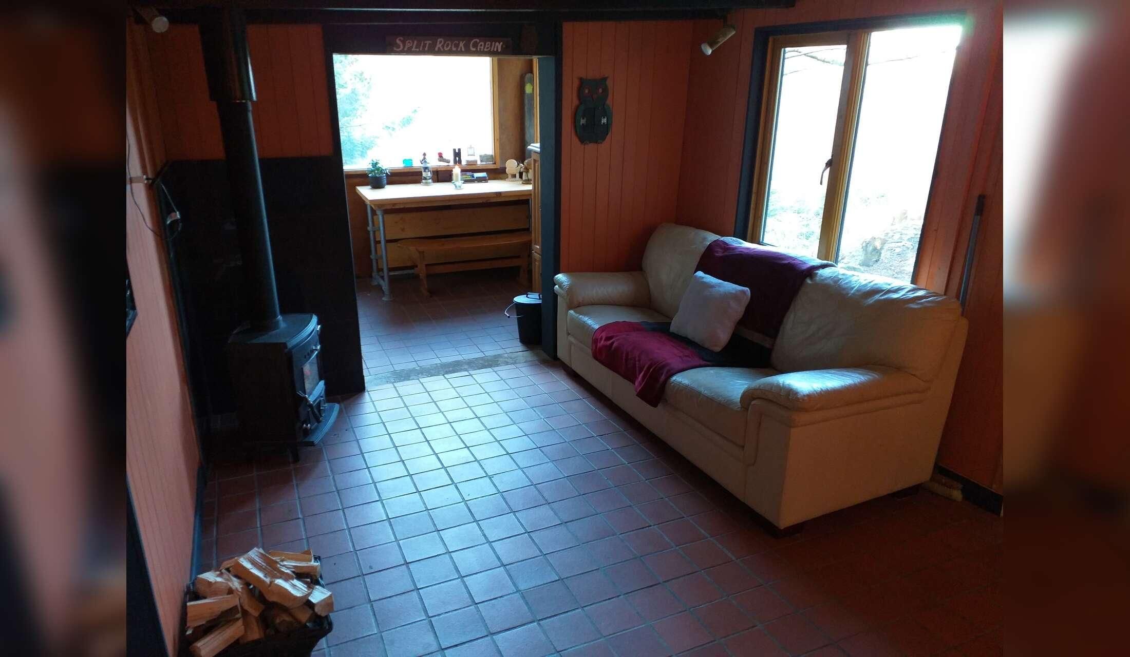 Split Rock Cabin - Image 4