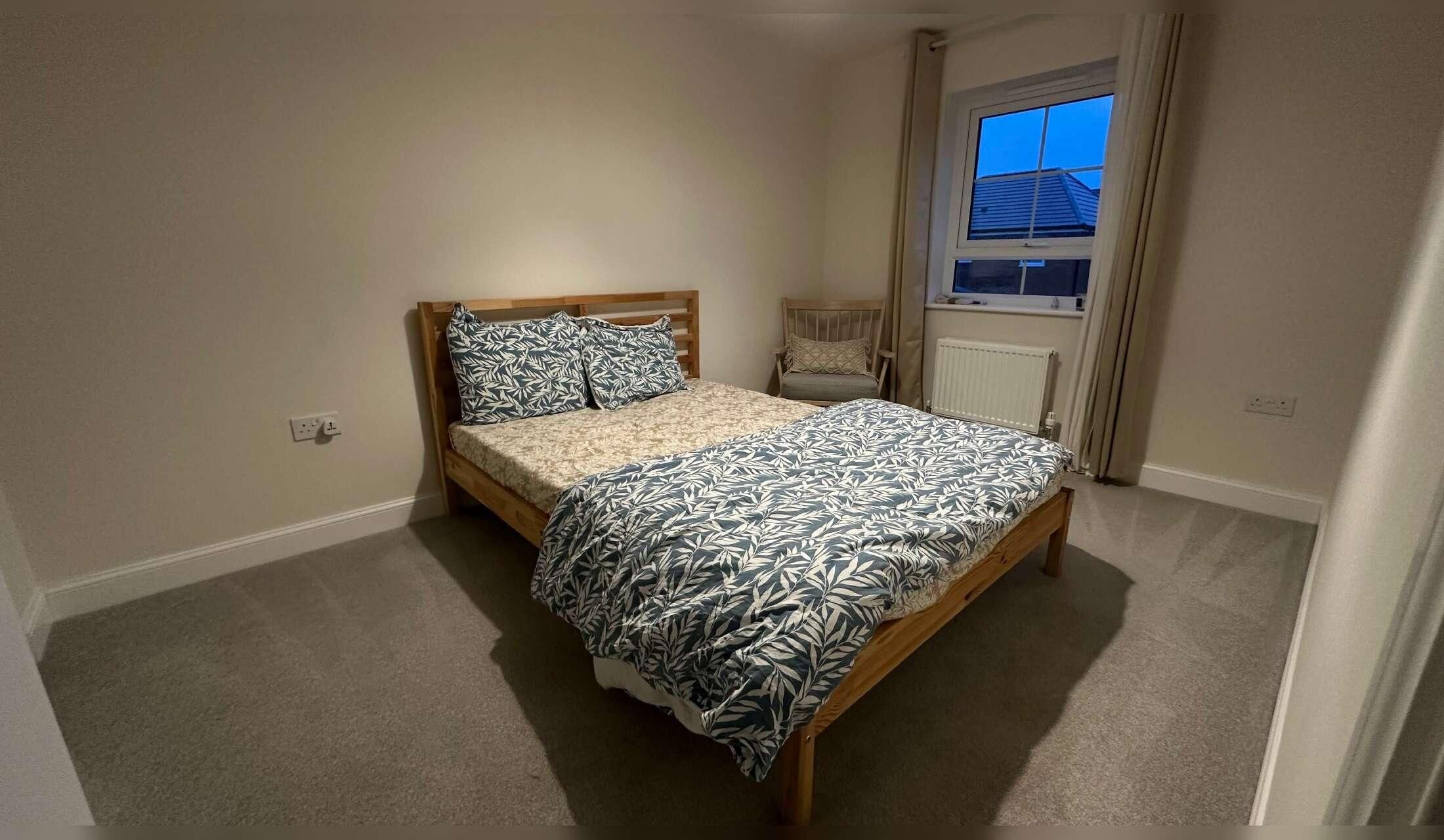 Looking for a Reliable House Sitter in Newark - Image 4