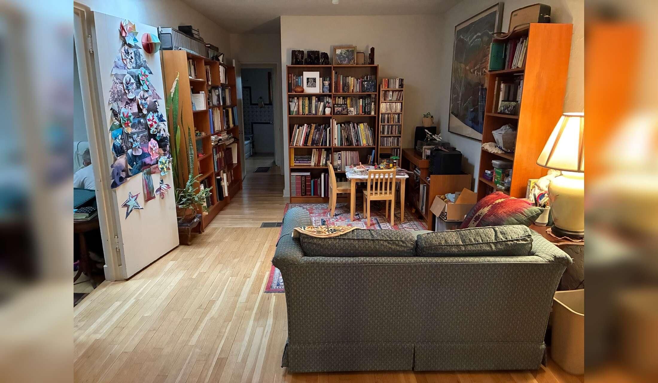 Nice home near University of NM and Nob Hill with sweet 16 pound terrier mix - Image 4