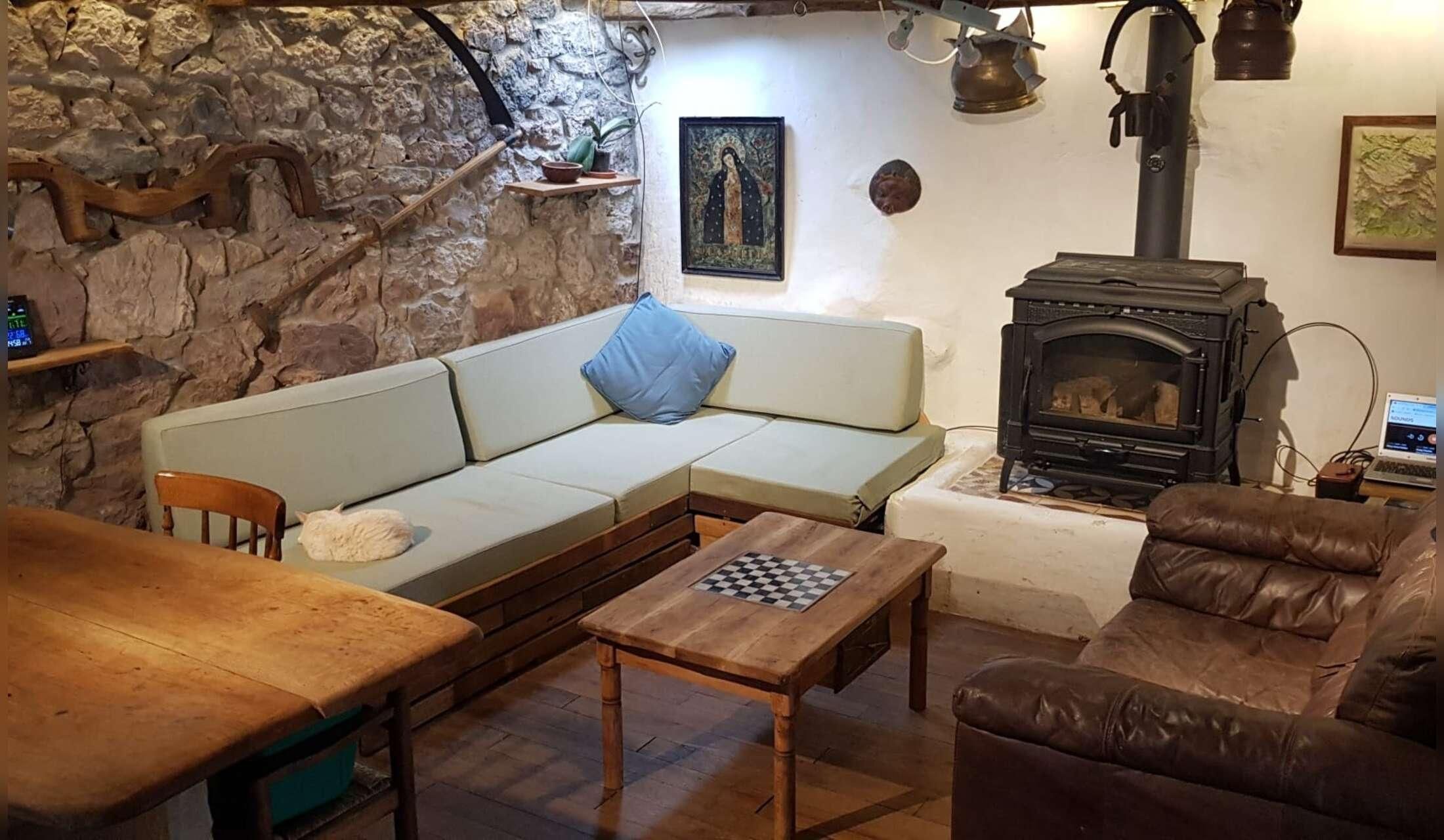 Keep our cat company in the stunning Picos de Europa mountains - Image 5