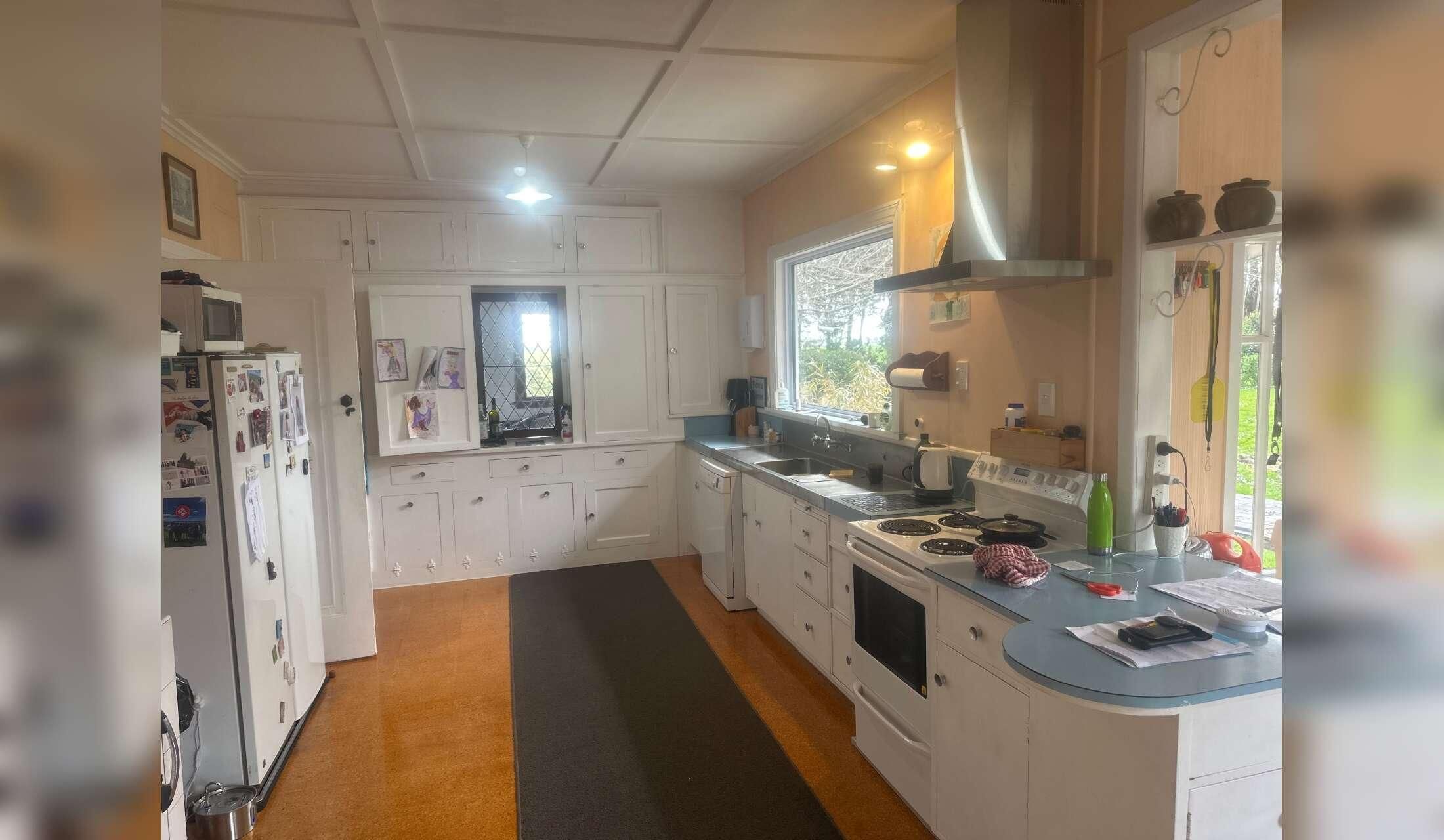 Sunningwood Homestead and garden Housesit - Image 6