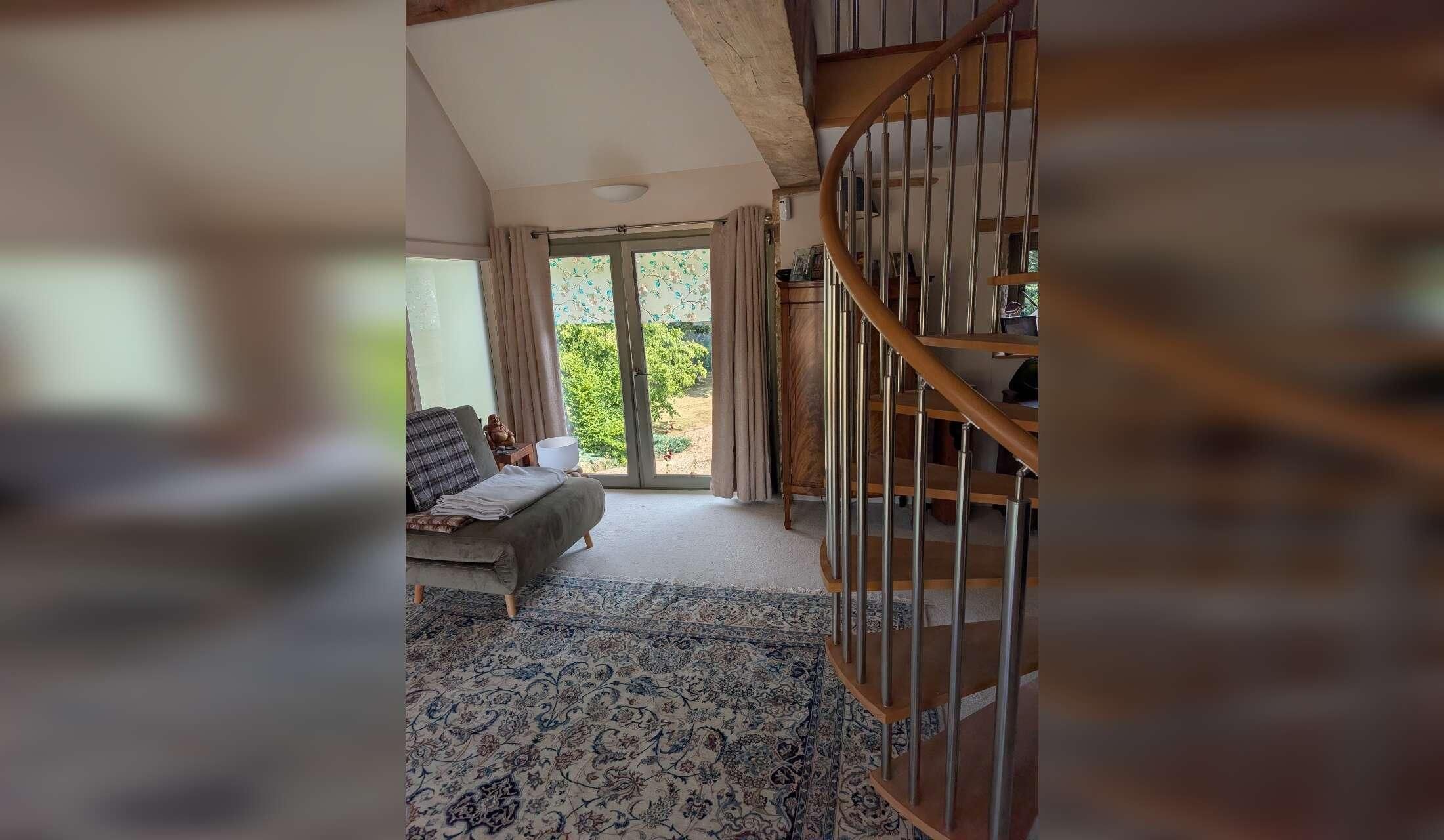 Farm stay: 15 alpaca, 2 cats, 1 house with housemate - Image 8