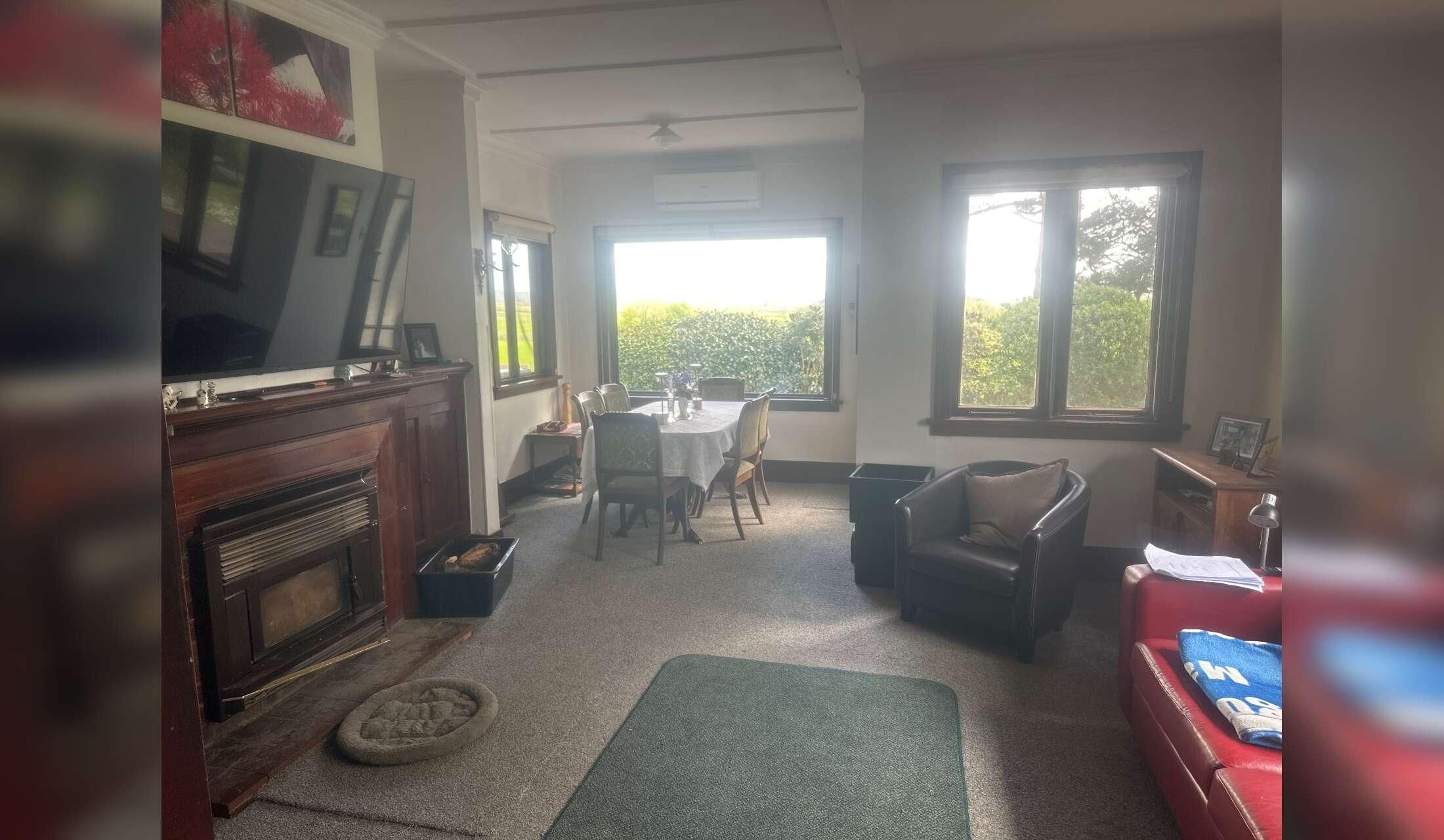 Sunningwood Homestead and garden Housesit - Image 7