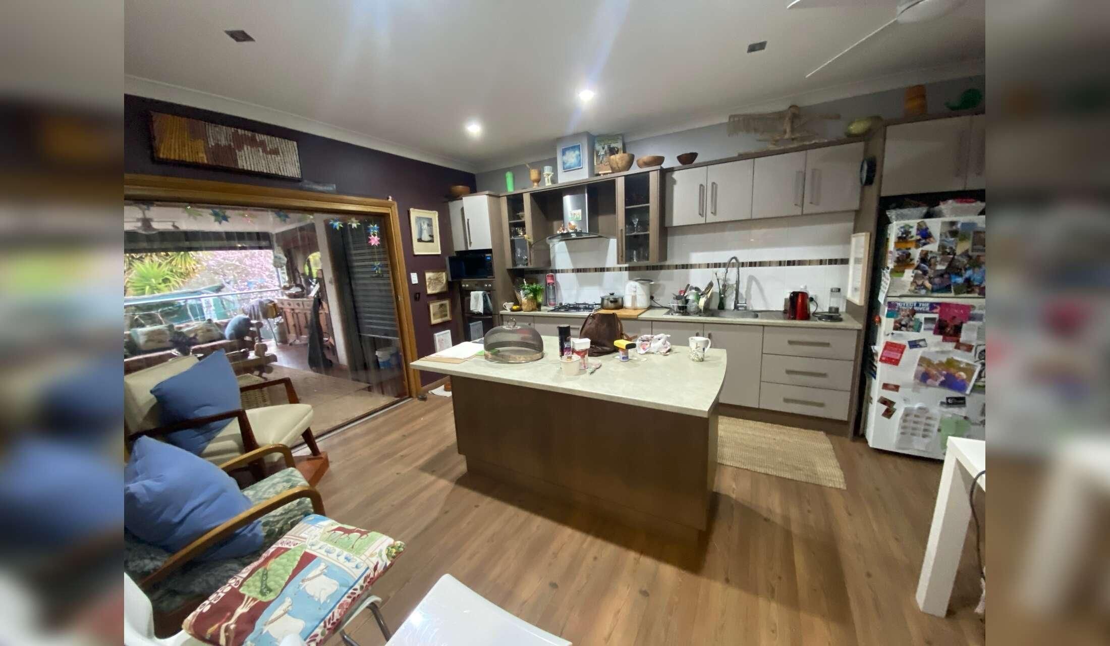 House and Pet sitter Mid North South Australia - Image 2