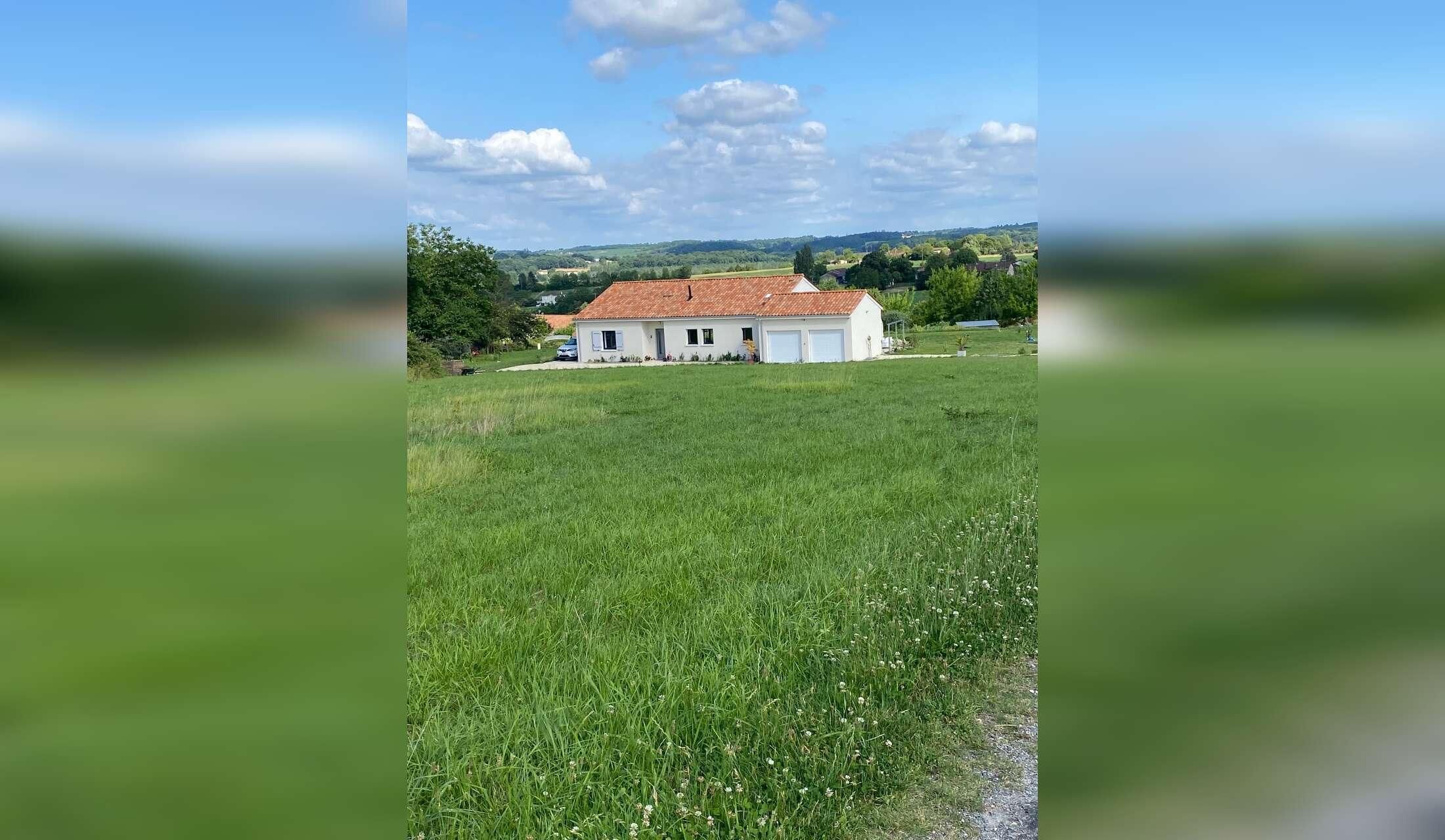 Cat lover needed in the beautiful Charente with lovely views!,