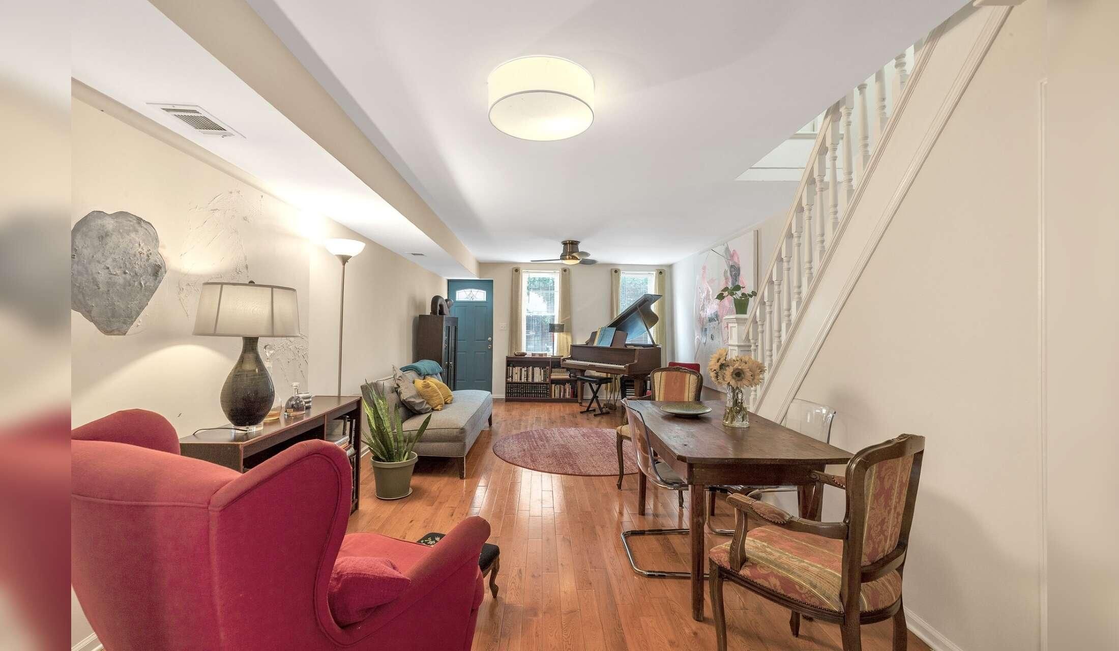Sweet lab, cozy row home, South Philadelphia friendly neighborhood - Image 6