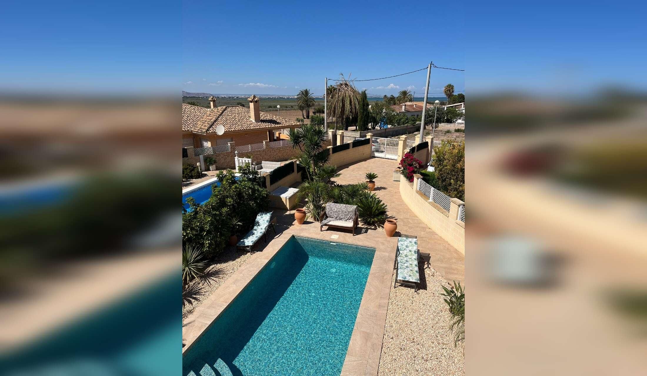 Detached 2 bedroom house in quiet village next to the Mar Menor with 7 cats to care for - Image 2