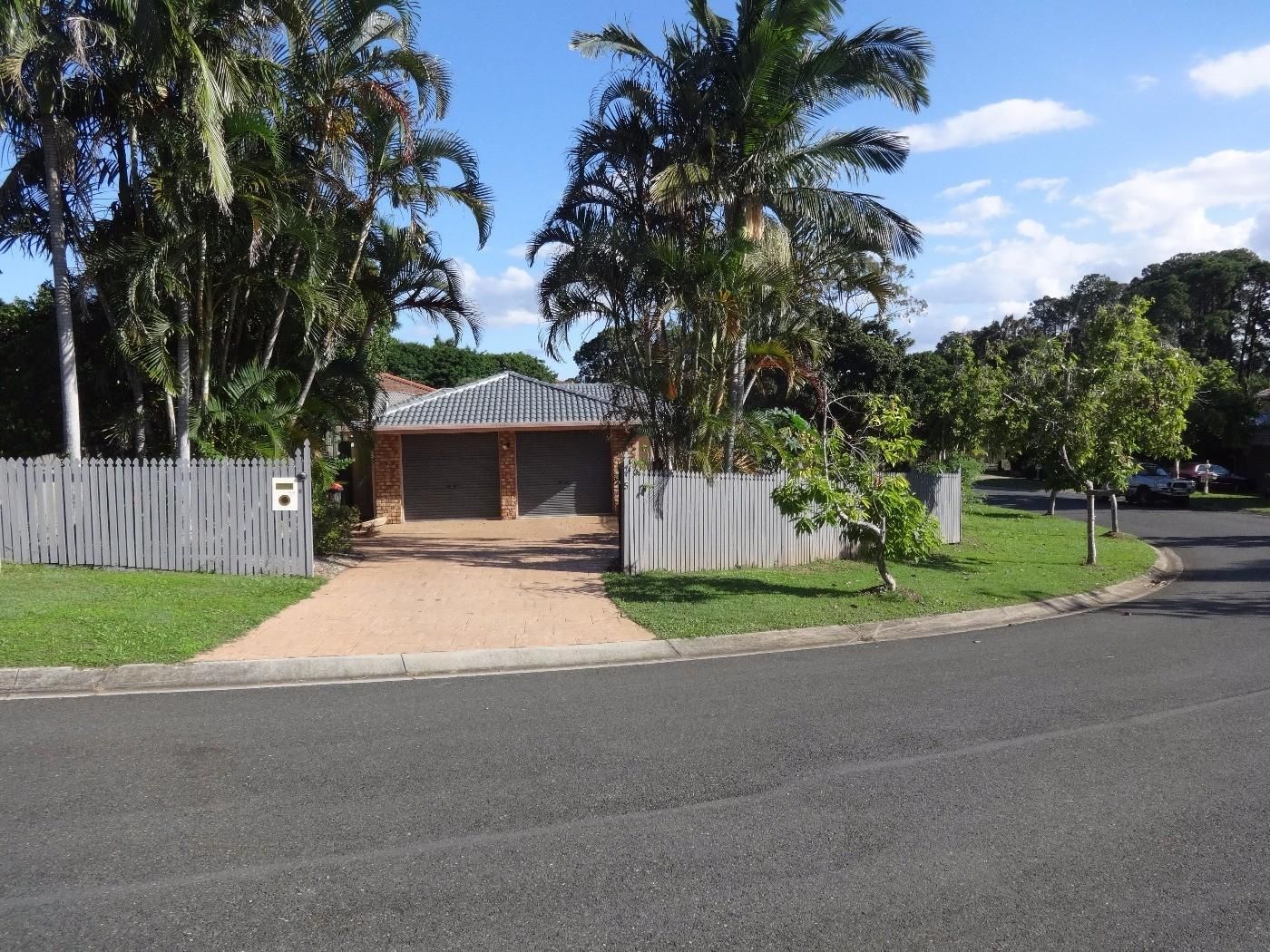 House sitters for Northern Brisbane required - Image 5