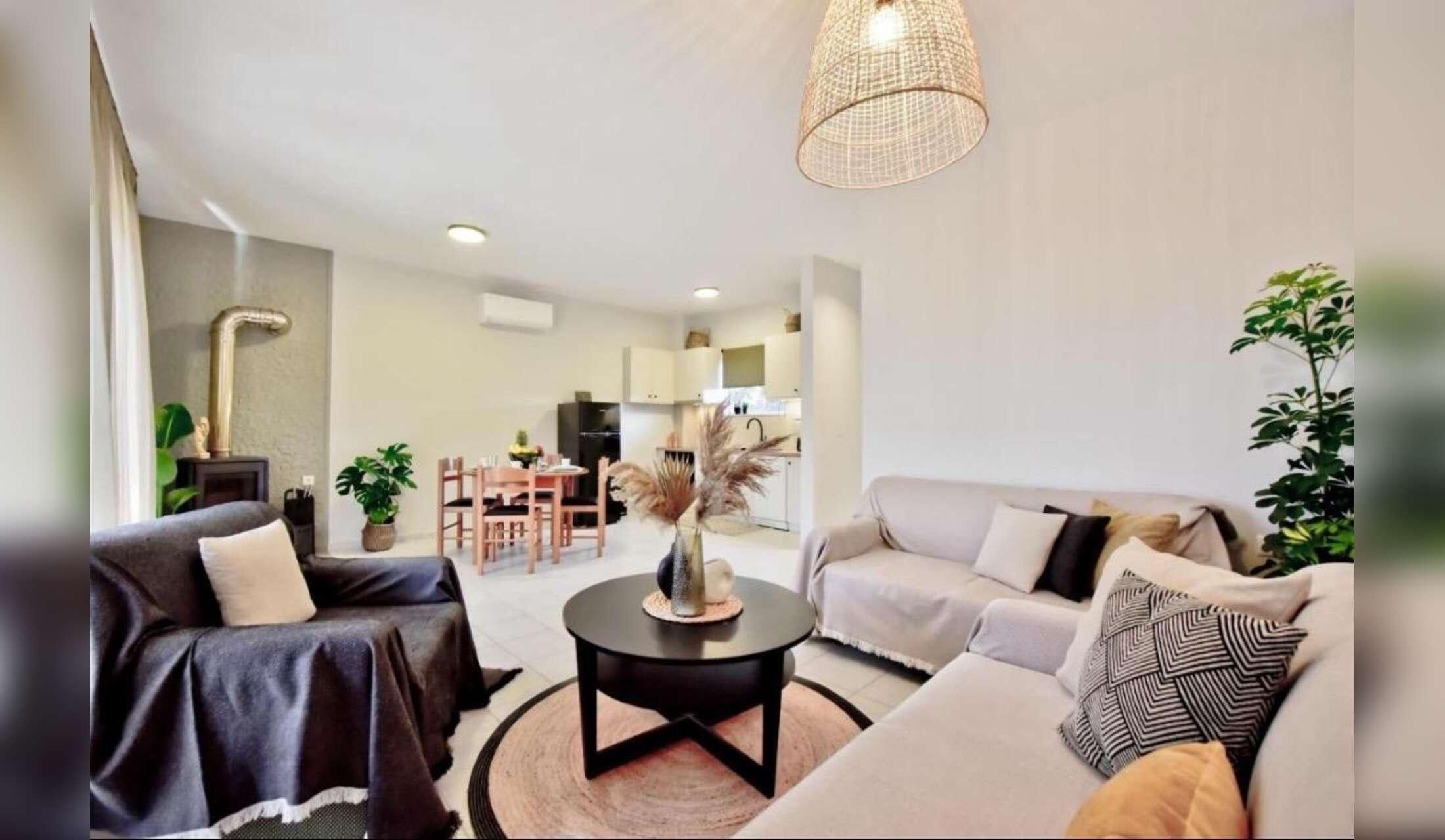 House sitter and cat sitter required - Image 6