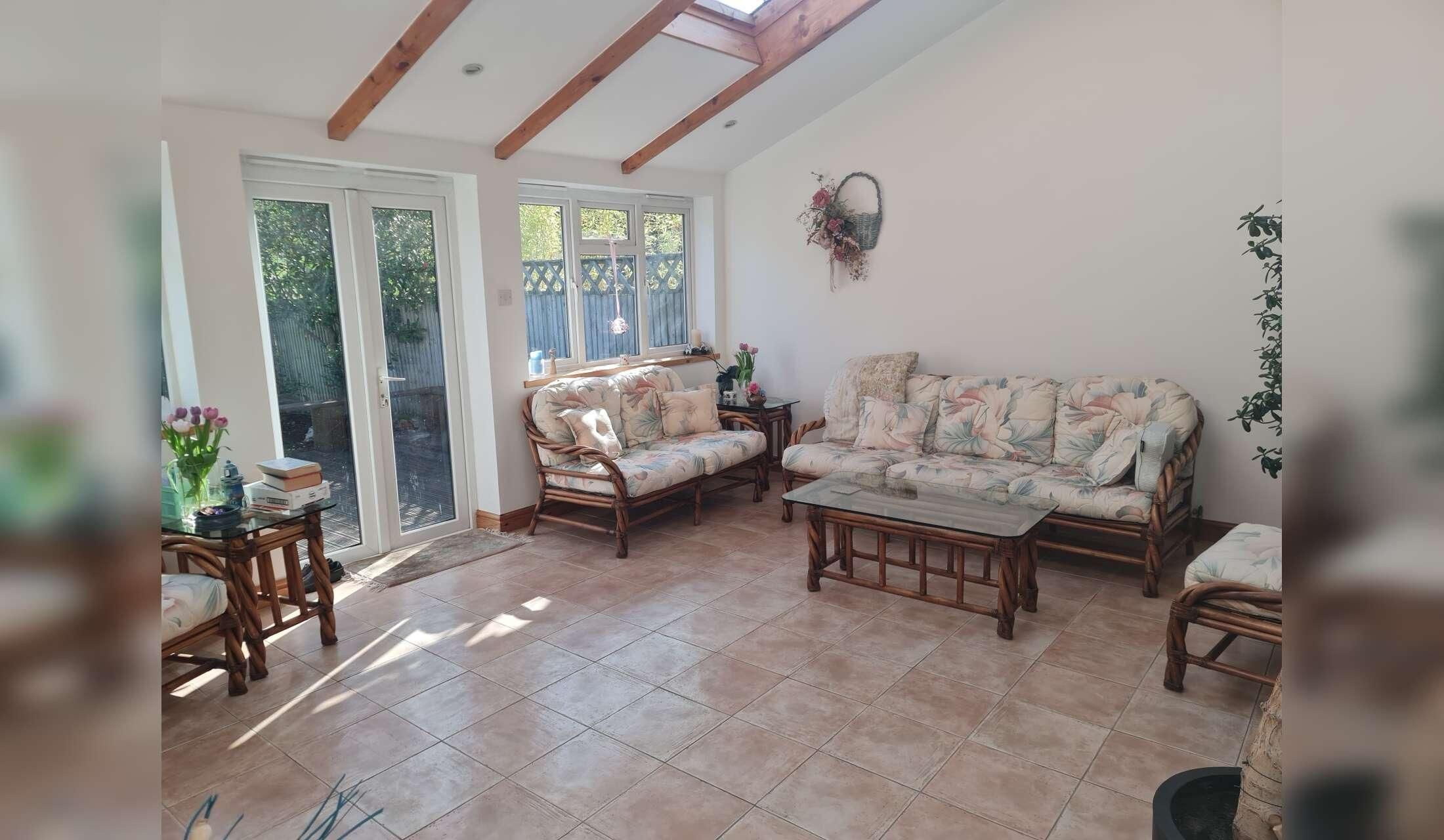 Nice house-sit in TW11 with good airy place and nice mini Labradoodle
