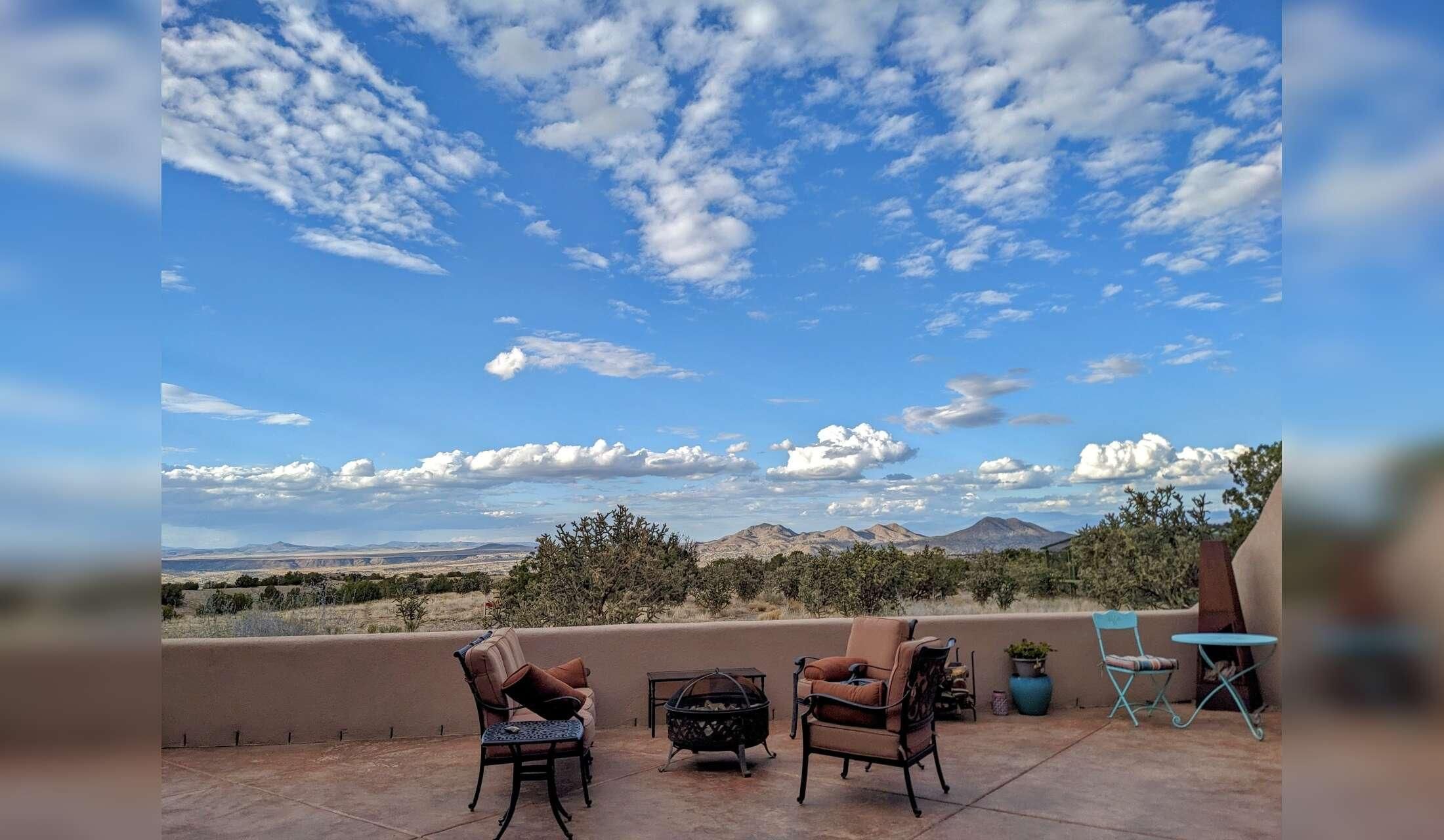Off-Grid Awesome near Santa Fe & Albuquerque, NM!  Relax in the Land of Enchantment! - Image 4