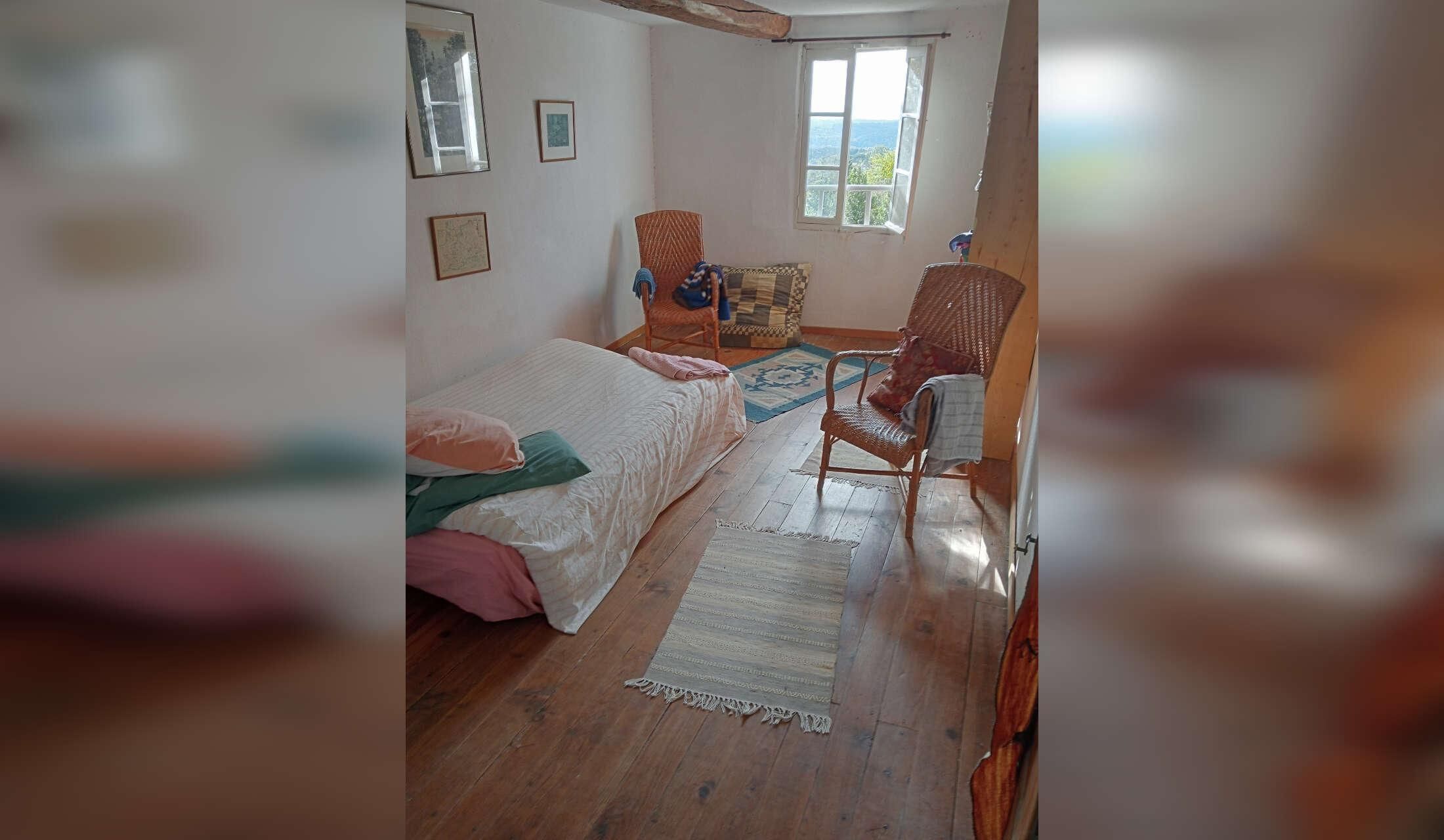 Village house with views - Image 3