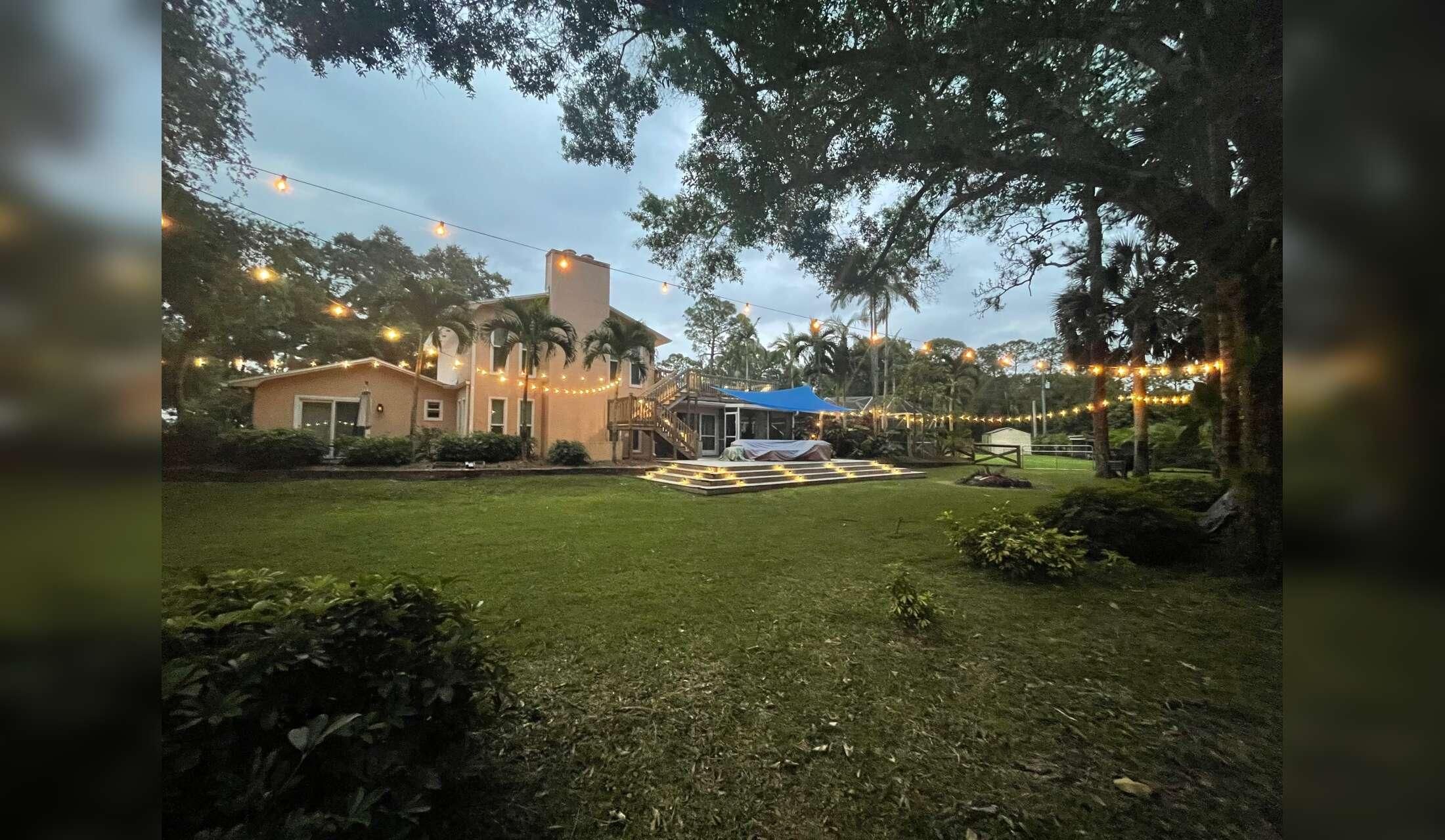 Peaceful Farm with Pool, 20 minutes to beach providing care for the non-farm animals only!