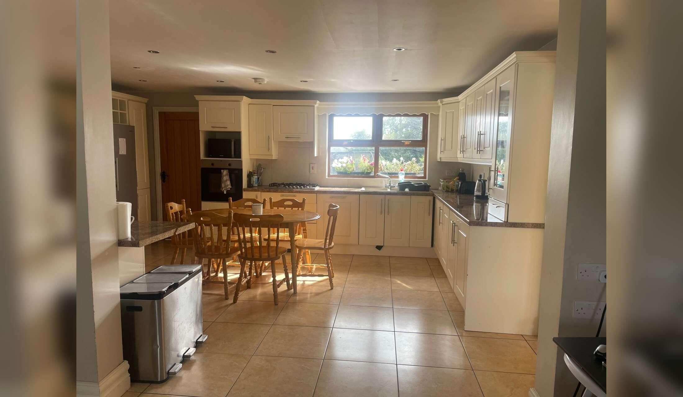 Large quite home in rural Tipperary - Image 5