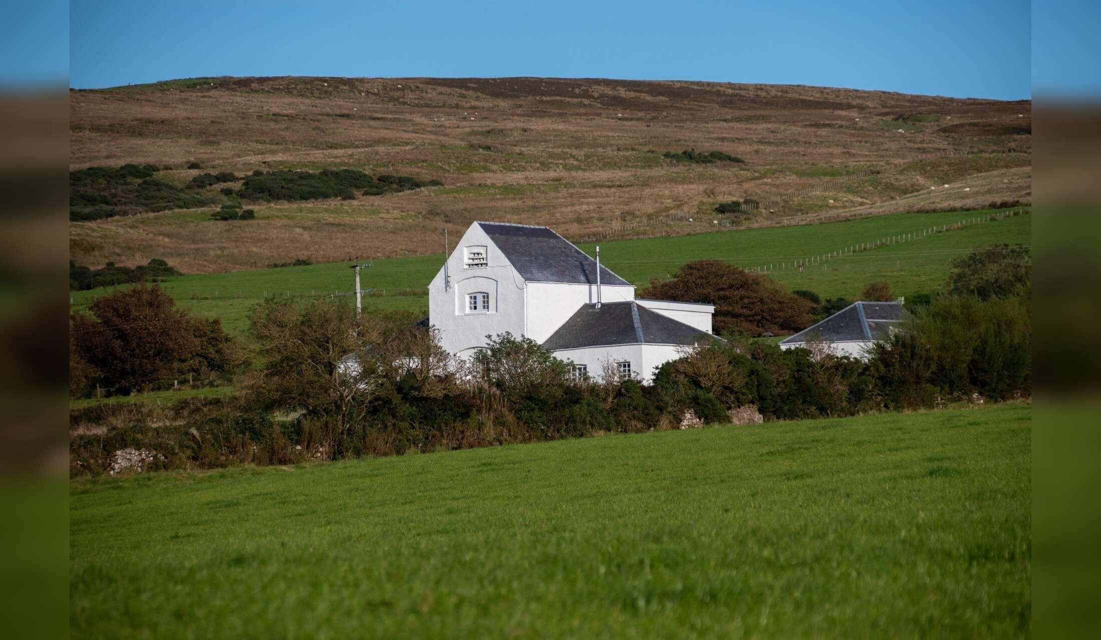 Semi-longterm sitters requested (couple preferred) for Scottish cottages - Image 4